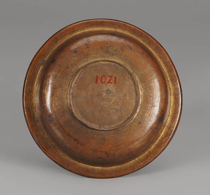 Pair of Covered Dishes Slider Image 7